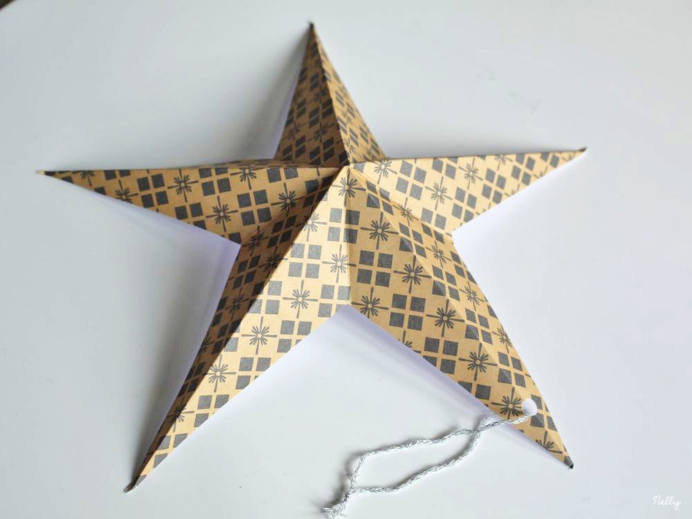 DIY de Noël : une étoile en papier plié