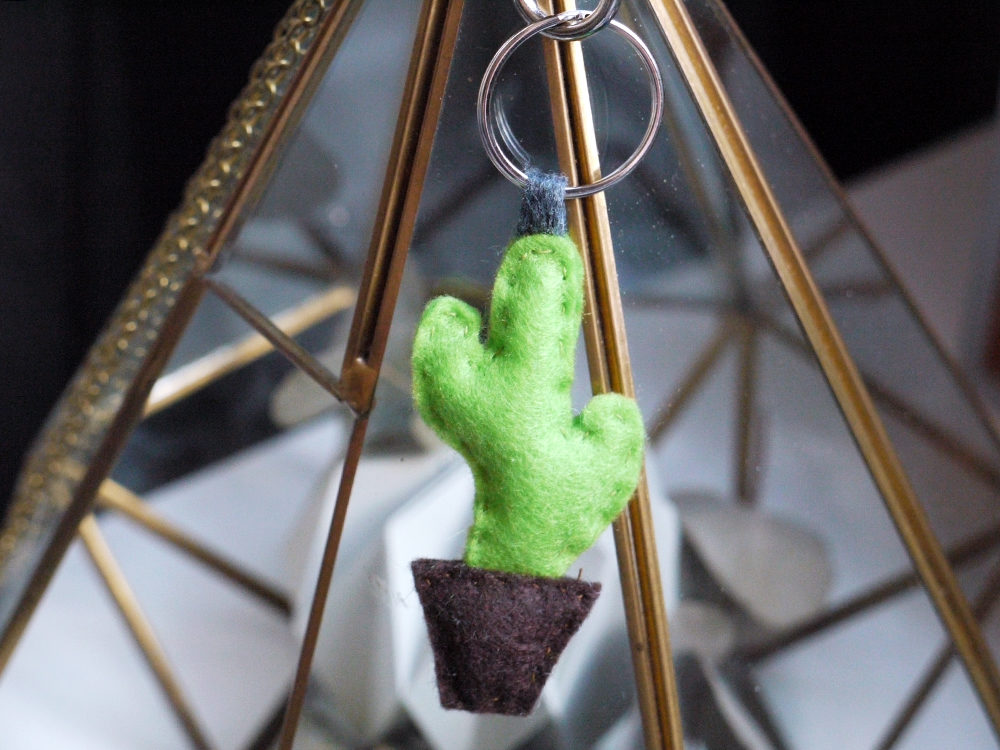 DIY : un porte-clé cactus en feutrine