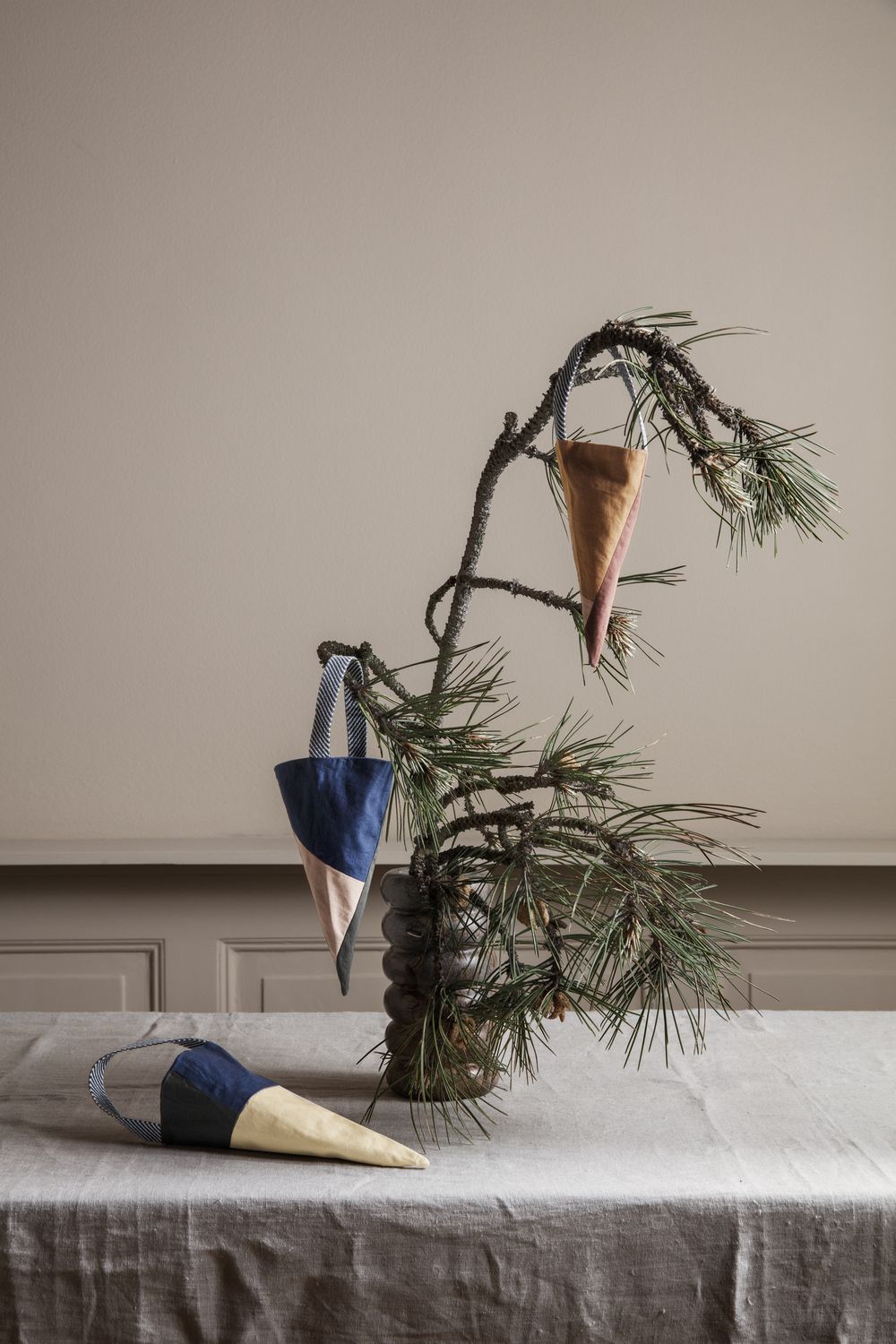 Noël : comment faire une déco avec des branches ?