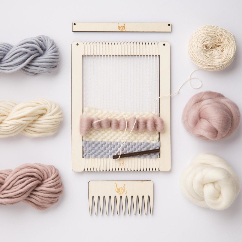 Le mini métier à tisser fait main de Wool Couture Compagny