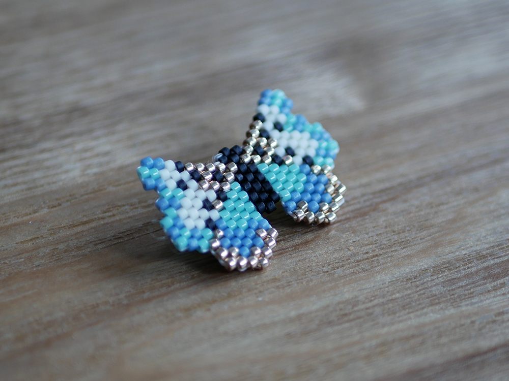 Papillon en brick stitch