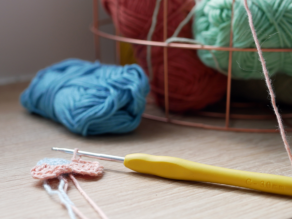 Crochet : les petites fleurs de Zess