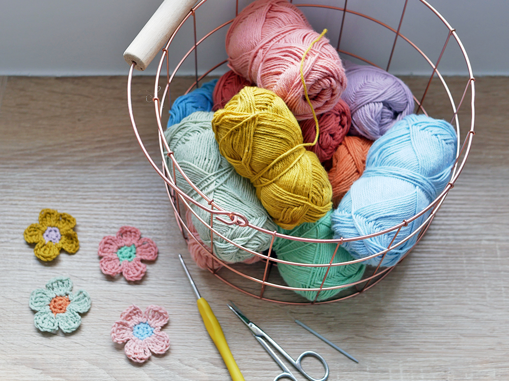 Crochet : les petites fleurs de Zess