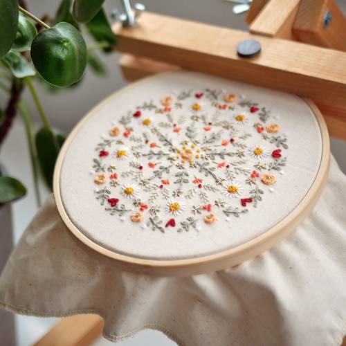 Broderie : mon mandala de printemps