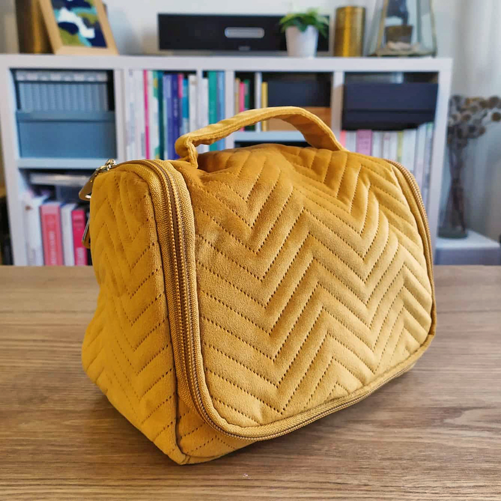 Panier à Couture Korbond Parc Enchanté Extra Large – Rangement Organisé Pour Accessoires De Couture, Broderie Et Kits Avec Plateau Et Coussin Panier Créatif Avec Plateau