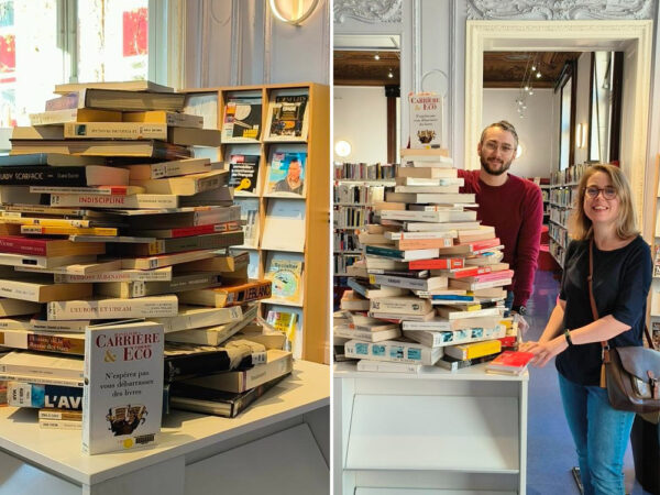 Un sapin en livres à la bibliothèque de Courbevoie