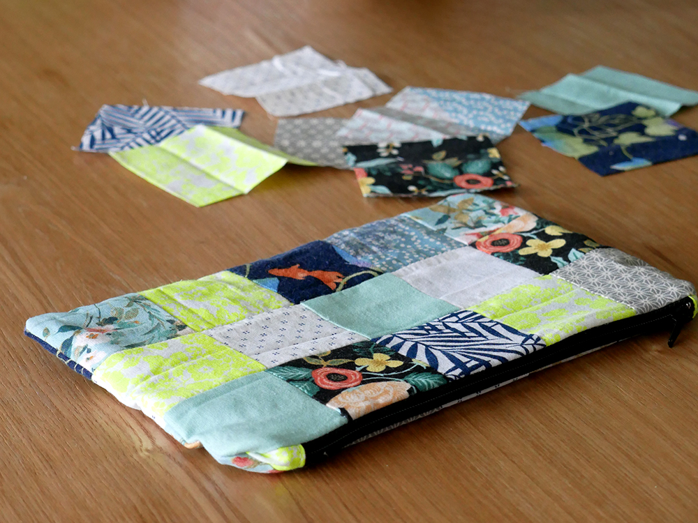 Couture : une pochette en patchwork pour recycler les masques en tissu